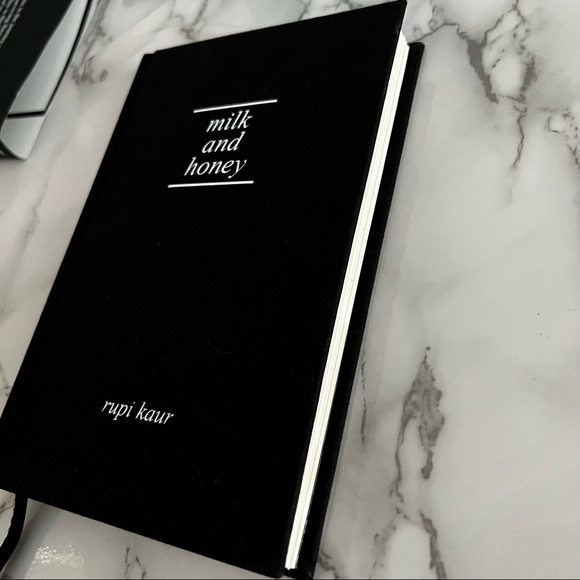 *NEW* milk and honey by Rupi Kaur - Picture 10 of 13